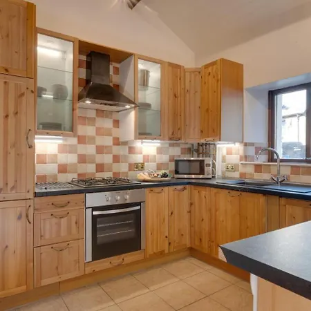 2 Bed In Oc-ds1038 بيت للعطل *